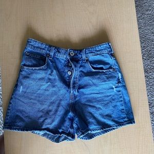 Cute H&M high waisted denim shorts!